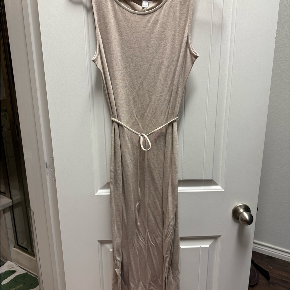 Elegant Cream Sleeveless Dress